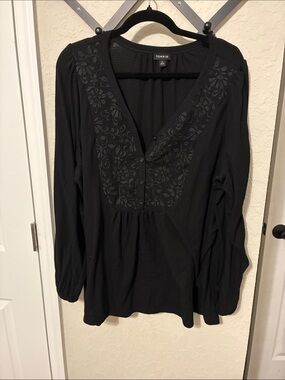 torrid Black Embroidered V-Neck Long Sleeve Tunic